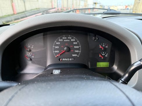 Used 2005 Ford F150 STX image 38