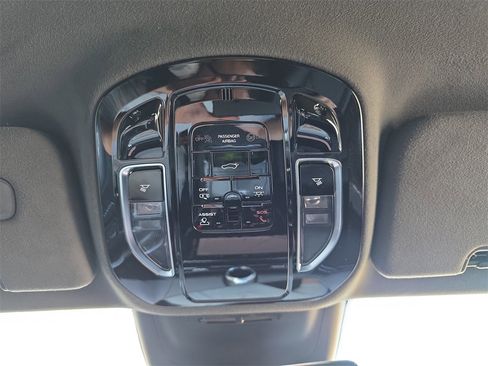 Used 2023 Maserati Grecale GT image 28