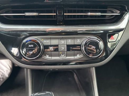 Used 2024 Buick Envista Sport Touring w/ Convenience I Package image 18