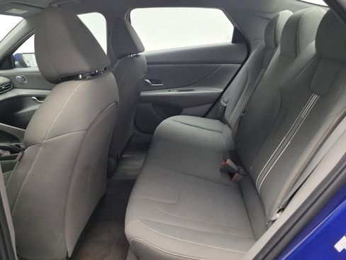 Used 2023 Hyundai Elantra SEL FWD image 18