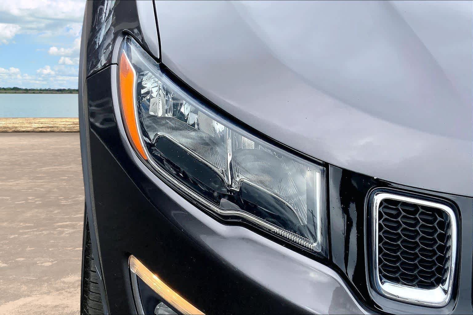 Used 2019 Jeep Compass Limited AWD/4WD image 31