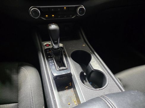 Used 2019 Nissan Altima 2.5 S FWD image 16