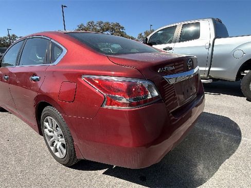 Used 2015 Nissan Altima 2.5 S w/ Power Driver Seat Package image 7