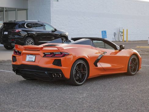 Used 2023 Chevrolet Corvette Stingray Premium Conv w/ Z51 Performance Package RWD image 3
