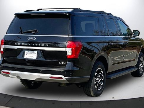 Used 2024 Ford Expedition Max XLT image 9