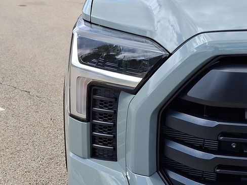 New 2026 Toyota Tundra SR5 AWD/4WD image 9