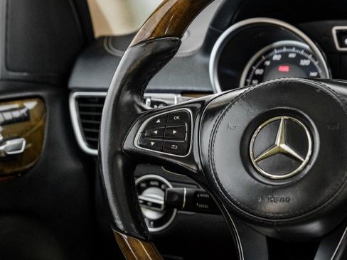 Used 2018 Mercedes-Benz GLS 450 4MATIC image 15