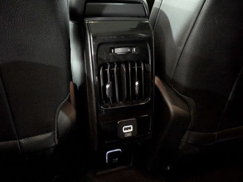 Used 2022 Jeep Compass Latitude FWD image 14