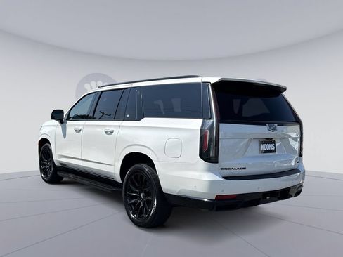 Used 2021 Cadillac Escalade ESV Sport w/ LPO, ONYX Package AWD/4WD image 4