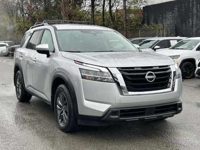 Used 2022 Nissan Pathfinder SV