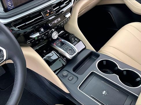 Certified 2026 Acura MDX SH-AWD image 18