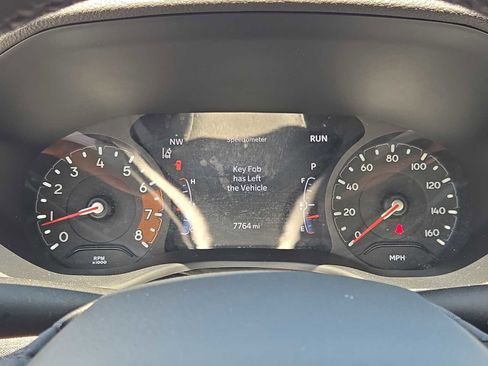 Used 2025 Jeep Compass Latitude AWD/4WD image 27