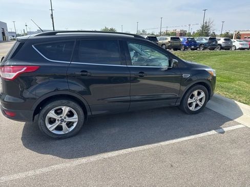 Used 2014 Ford Escape SE w/ Equipment Group 201A image 4