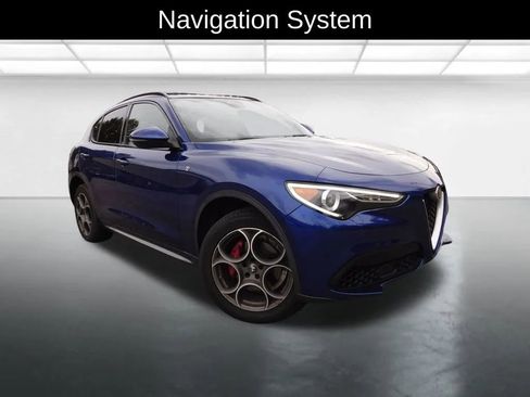 Used 2023 Alfa Romeo Stelvio Ti image 1