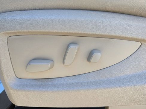 Used 2015 GMC Sierra 1500 SLT w/ SLT Crew Cab Value Package image 11