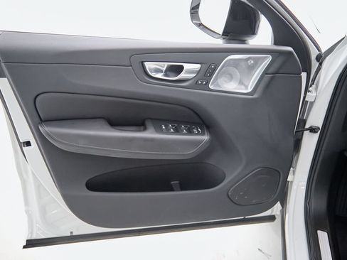 Certified 2023 Volvo XC60 B6 Ultimate w/ Climate Package AWD/4WD image 10