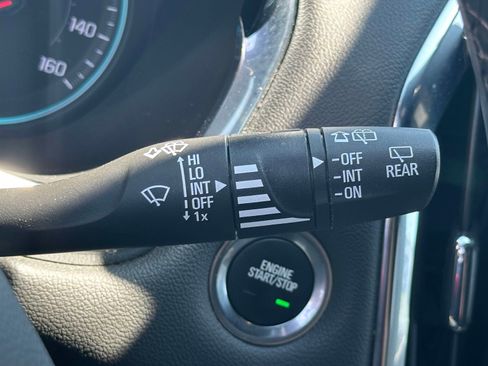 Certified 2023 Chevrolet Traverse LT FWD image 23