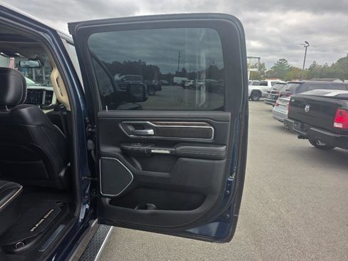 Used 2019 RAM 1500 Laramie image 12