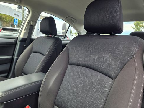 Used 2016 Subaru Legacy 2.5i AWD/4WD image 15