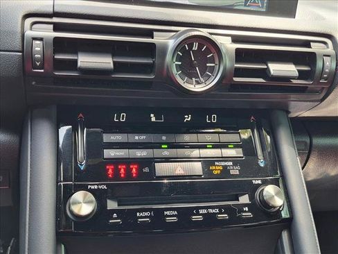 Used 2025 Lexus IS 300 w/ Premium Package RWD image 10