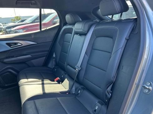 Used 2024 Chevrolet Equinox EV LT w/ LPO, Blackout Package AWD/4WD image 6