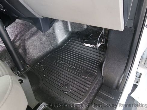Used 2017 Ford F250 XL w/ Power Equipment Group AWD/4WD image 24