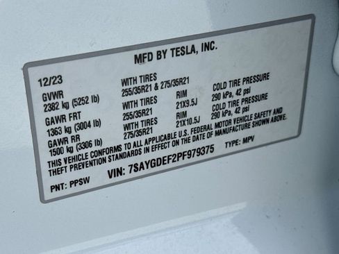 Used 2023 Tesla Model Y Performance AWD/4WD image 28