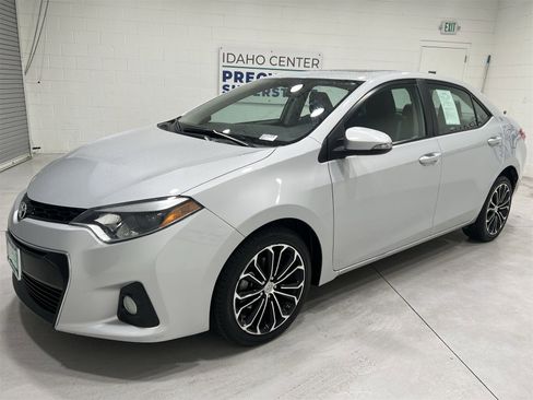 Used 2016 Toyota Corolla S image 4