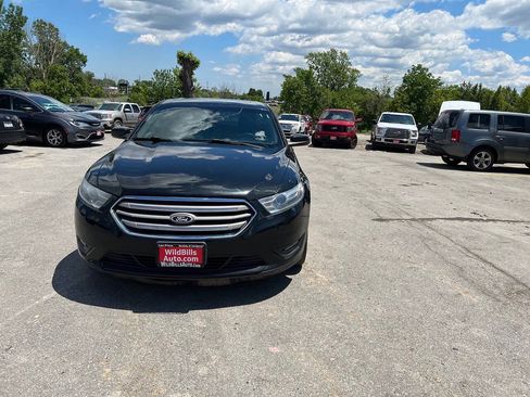 Used 2014 Ford Taurus SEL w/ Equipment Group 201A FWD image 20