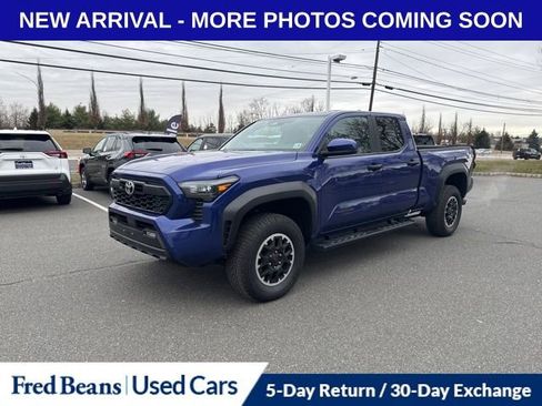 Used 2024 Toyota Tacoma TRD Off-Road image 8