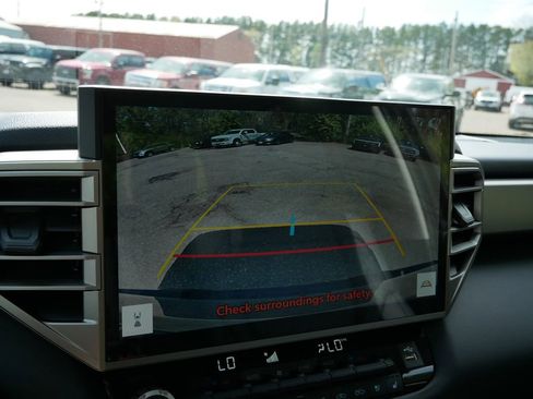 Used 2024 Toyota Tundra Limited w/ Power Package AWD/4WD image 28