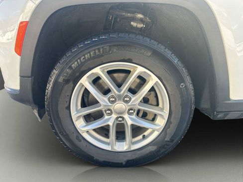 Used 2023 Jeep Grand Cherokee L Laredo w/ Luxury Tech Group I image 25