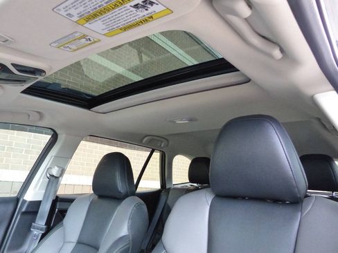 Used 2023 Subaru Outback Onyx Edition XT AWD/4WD image 34
