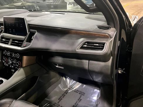 Used 2024 Chevrolet Tahoe High Country AWD/4WD image 32