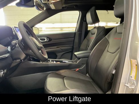 New 2025 Jeep Compass Trailhawk w/ Trailhawk Elite Group image 14