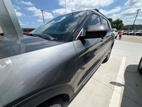 Used 2023 Ford Explorer XLT w/ Equipment Group 202A AWD/4WD image 5