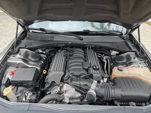 Used 2012 Chrysler 300 SRT8 w/ 19-Premium Speaker Group image 57