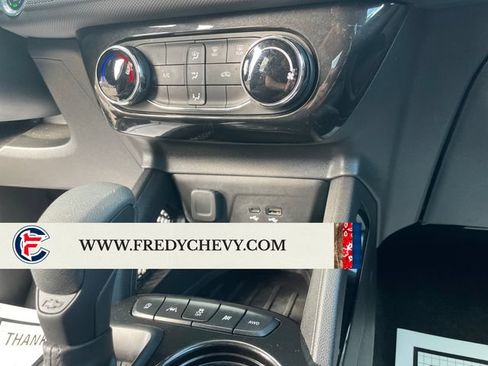 Used 2025 Chevrolet TrailBlazer LT AWD/4WD image 18