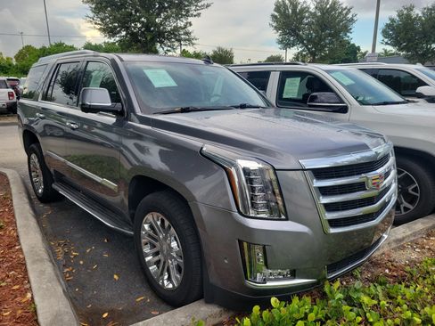 Used 2020 Cadillac Escalade 2WD image 21