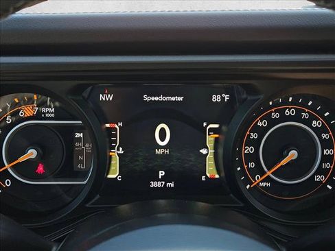 Used 2026 Jeep Wrangler Rubicon AWD/4WD image 14