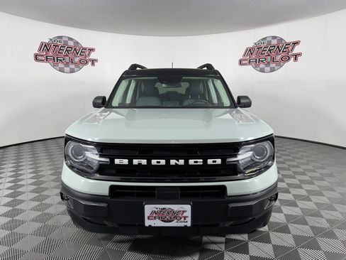 Used 2024 Ford Bronco Sport Outer Banks w/ Tech Package AWD/4WD image 2