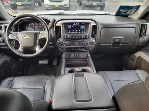 Used 2015 Chevrolet Silverado 1500 LTZ Z71 w/ LTZ Plus Package AWD/4WD image 4
