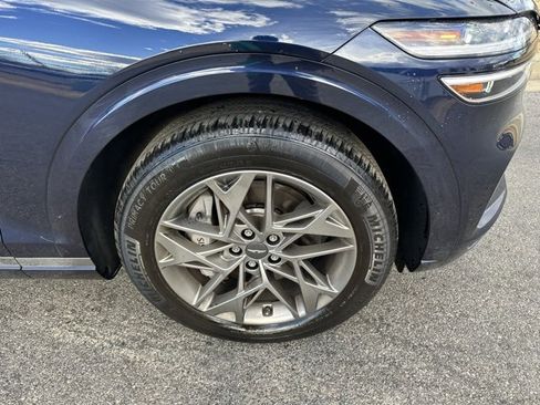 Used 2024 Genesis GV70 2.5T w/ Advanced Package image 28