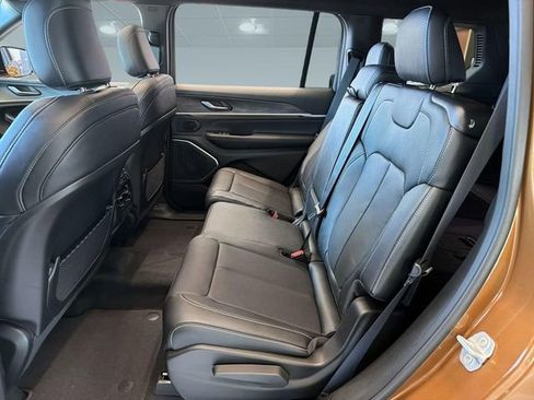 New 2026 Jeep Grand Cherokee L Limited AWD/4WD image 15