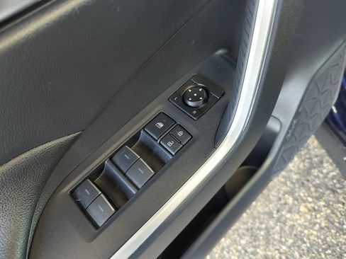 Used 2025 Toyota RAV4 XLE image 14