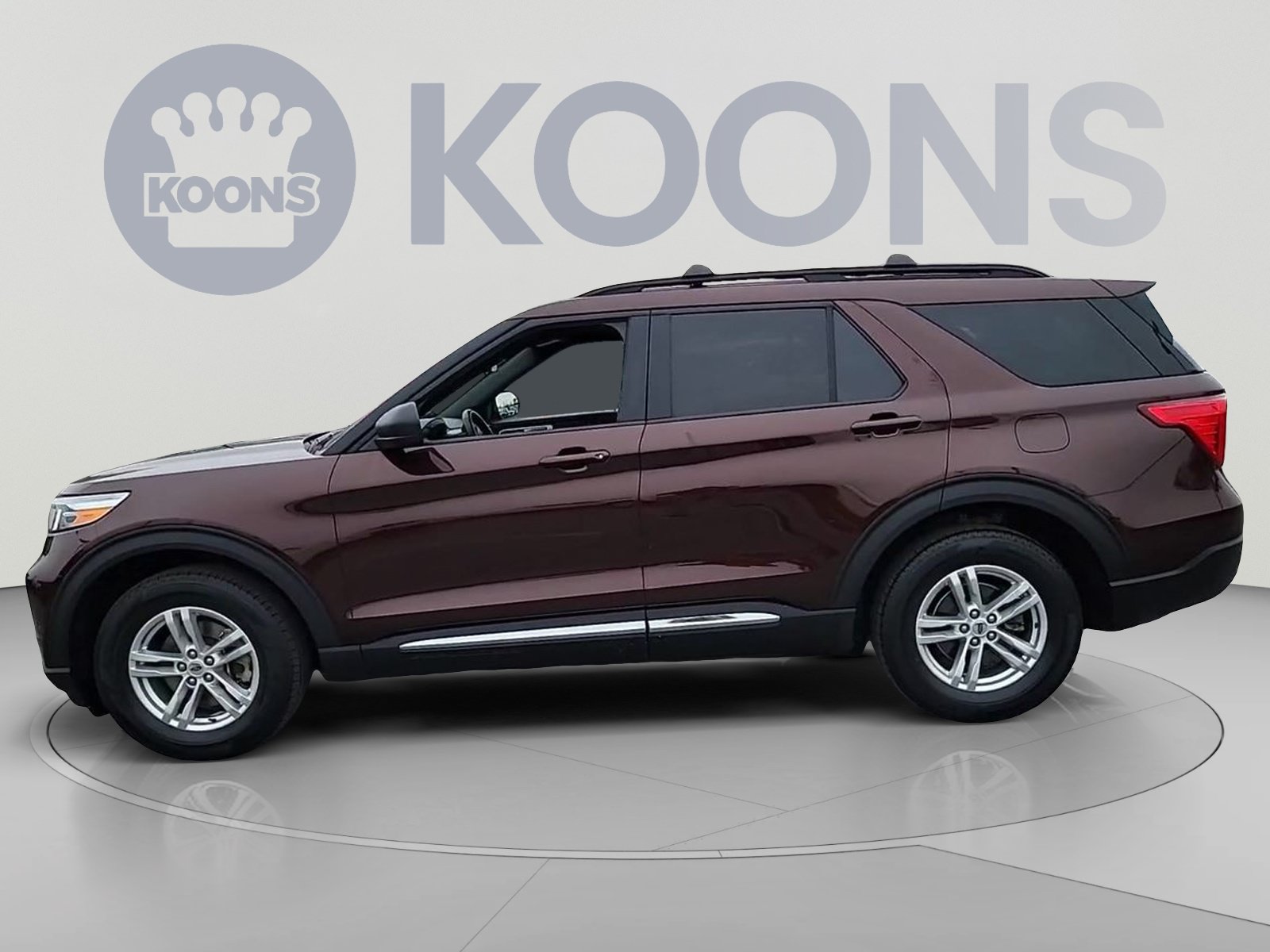 Certified 2020 Ford Explorer XLT w/ Equipment Group 202A AWD/4WD image 8