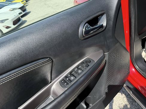 Used 2020 Dodge Journey Crossroad FWD image 12