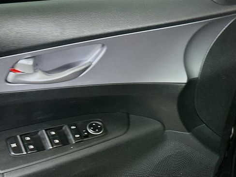 Used 2024 Kia Forte LXS image 15