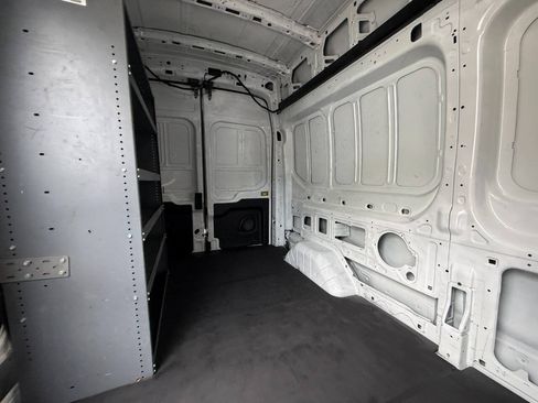 Used 2022 Ford Transit 250 148 High Roof RWD image 10