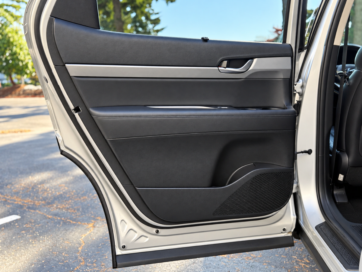Used 2022 Hyundai Palisade SEL w/ 8P Bench Seat Package FWD image 15